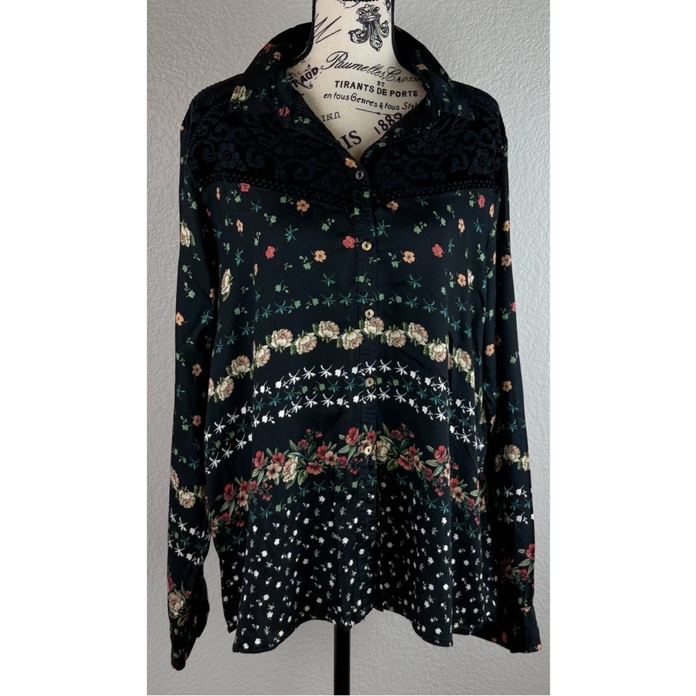 Johnny Was Boho Floral Longsleeve Velvet Mixed Media Button Down Blouse, size XL